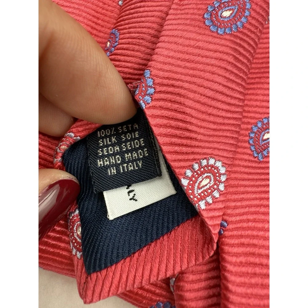 Barneys New York 100% Silk Tie Coral Red Blue Paisley Hand Made Italy Luxury‎